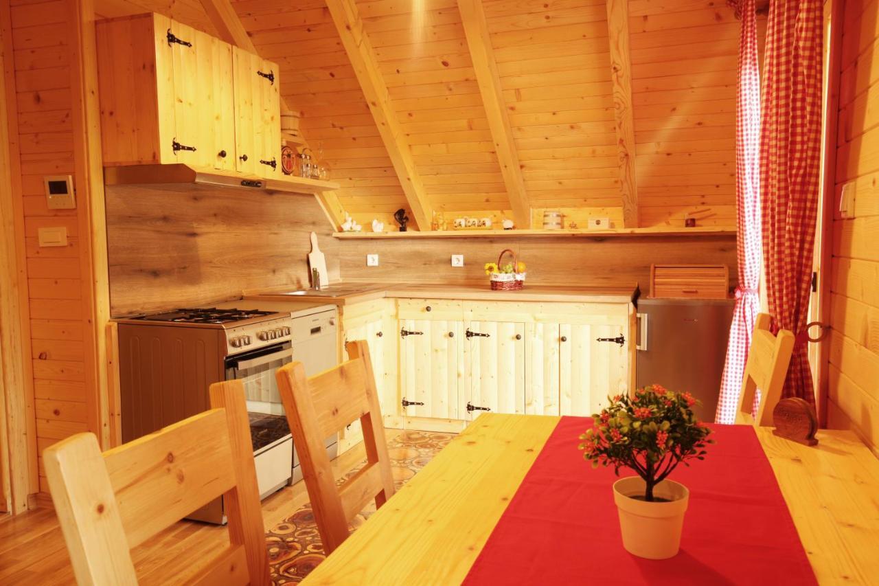 Riverside Apartments Otočac Εξωτερικό φωτογραφία